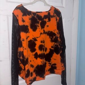 Hot Topic Orange and Black Tie-Dye Long Sleeve Top